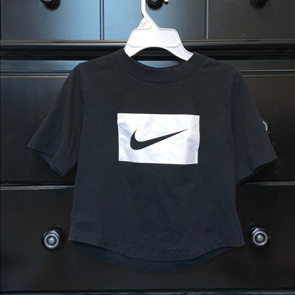Nike Tops - Nike Crop Top